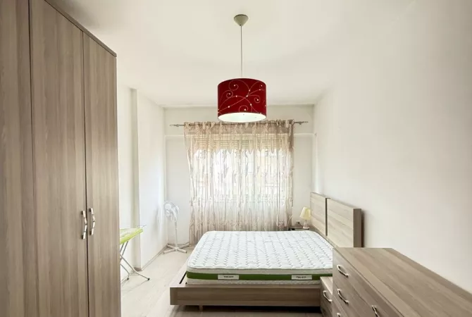 Shtepi me qera Apartament ne Tirane, 1+1, Mobilimi E mobiluar, Pagesa 600  Euro.