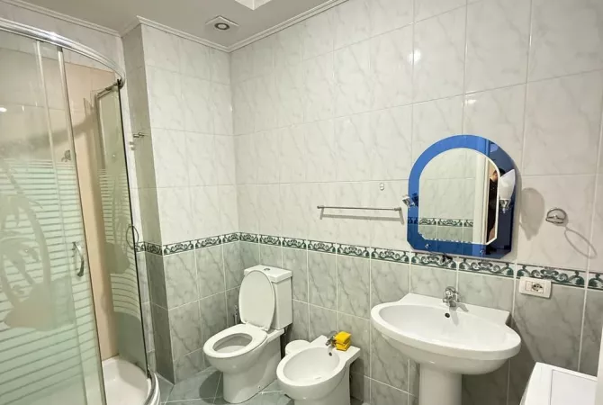 Shtepi me qera Apartament ne Tirane, 1+1, Mobilimi E mobiluar, Pagesa 600  Euro.