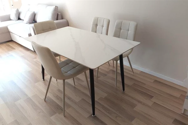 Kompleksi molla, apartament me qera 520 euro 1+1 i sapoarreduar