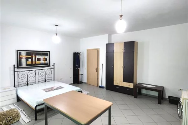 Shtepi me qera Garsoniere ne Tirane - 35,000 Leke