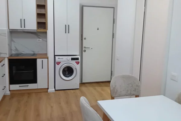Shtepi me qera Apartament ne Tirane, 1+1, Mobilimi E mobiluar, Pagesa 45,000  Leke.