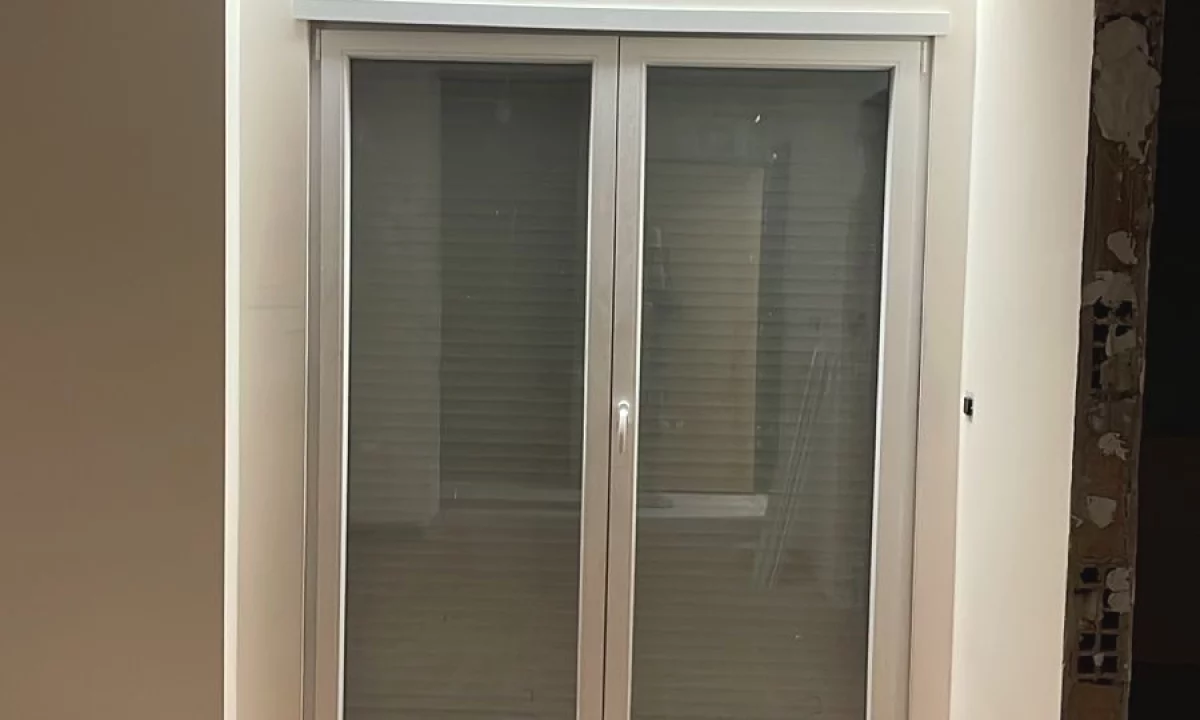 Shtepi ne shitje Apartament ne Tirane, 1+1, Mobilimi E mobiluar, Pagesa 8,500,000  Leke.