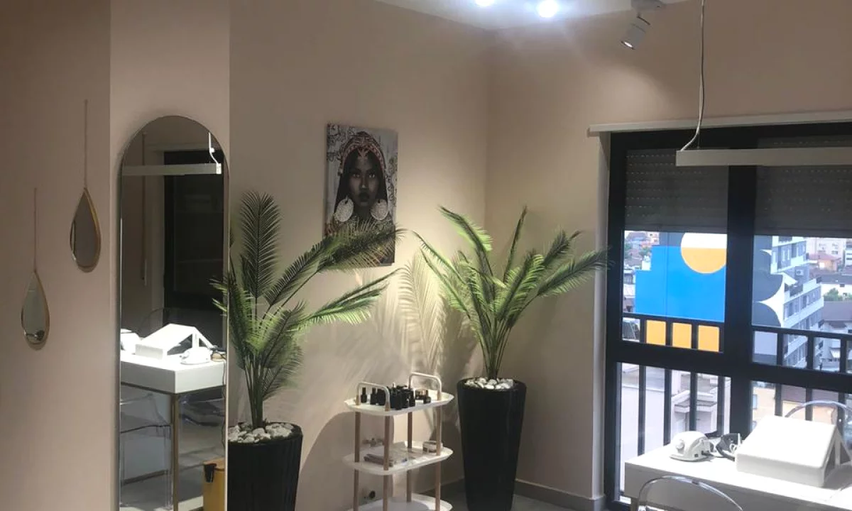 Shtepi ne shitje Apartament ne Tirane, 3+1, Mobilimi E mobiluar, Pagesa 260,000  Euro.