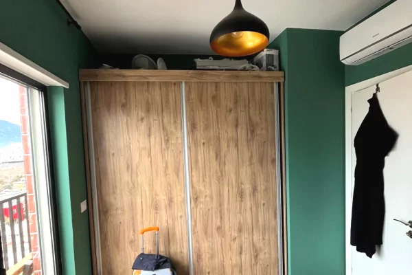 Vila Gold ,Selvia shitet apartament 2+1,91 m2, (205,000 euro)5 minuta larg qendres