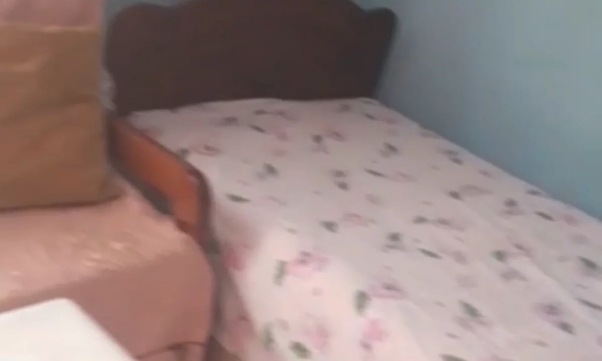 Shtepi me qera Apartament ne Tirane, Garsoniere, Mobilimi E mobiluar, Pagesa 35,000  Leke.