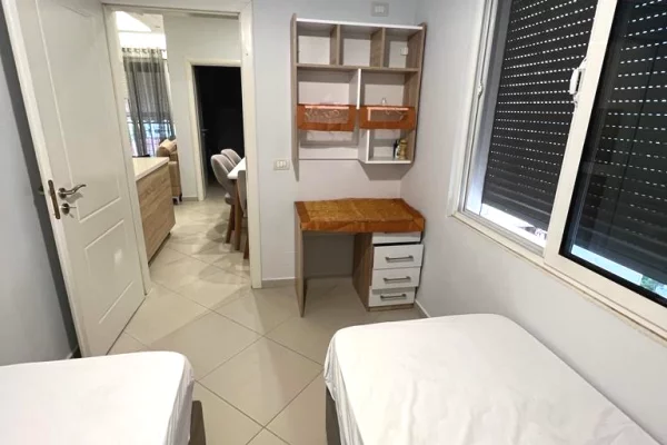 Shtepi me qera Apartament ne Tirane, 2+1, Mobilimi E mobiluar, Pagesa 600  Euro.