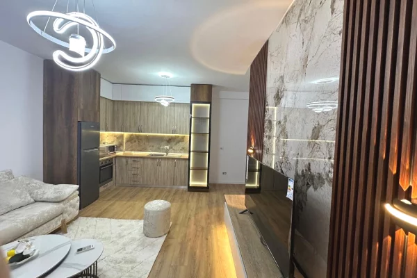 Shtepi ne shitje Apartament ne Tirane, 2+1, Mobilimi E mobiluar, Pagesa 157,000  Euro.