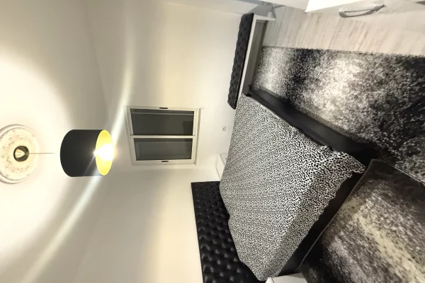 Shtepi me qera Apartament ne Tirane, 2+1, Mobilimi E mobiluar, Pagesa 3,100  Euro.