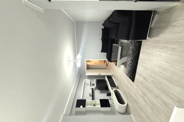 Shtepi me qera 2+1 ne Tirane - 3,100 Euro