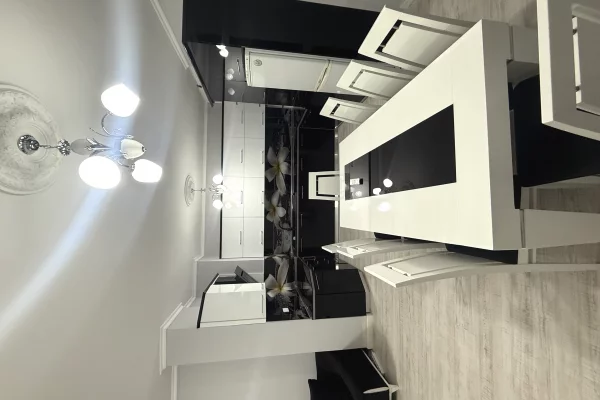 Shtepi me qera Apartament ne Tirane, 2+1, Mobilimi E mobiluar, Pagesa 3,100  Euro.