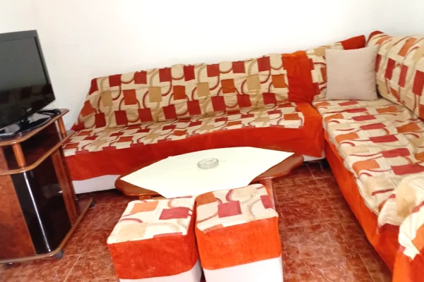 House for Rent 1+1 in Tirana - 30,000 Leke