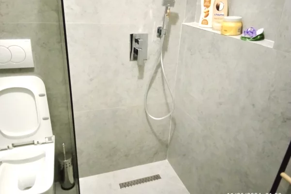 Shtepi me qera Apartament ne Tirane, Garsoniere, Mobilimi E mobiluar, Pagesa 485  Euro.