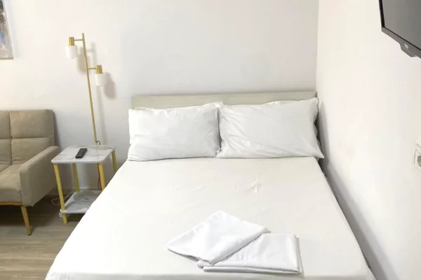 Qender, sheshi skenderbej garsoniere 485 Euro