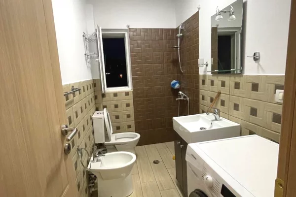 Shtepi ne shitje Apartament ne Tirane, 1+1, Mobilimi E mobiluar, Pagesa 8,800,000  Leke.