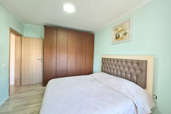 Shtepi ne shitje Apartament ne Tirane, 1+1, Mobilimi E mobiluar, Pagesa 8,800,000  Leke.