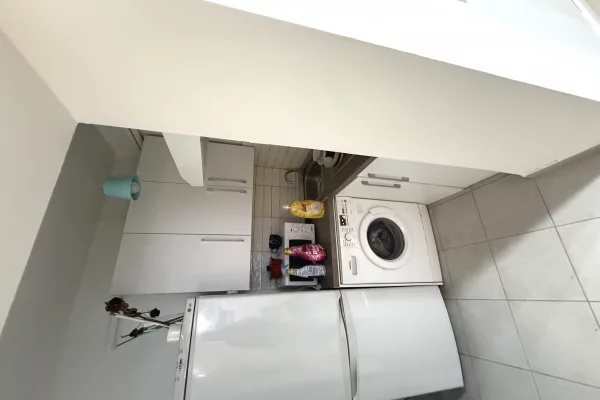 Shtepi me qera Apartament ne Tirane, Garsoniere, Mobilimi E mobiluar, Pagesa 50,000  Leke.