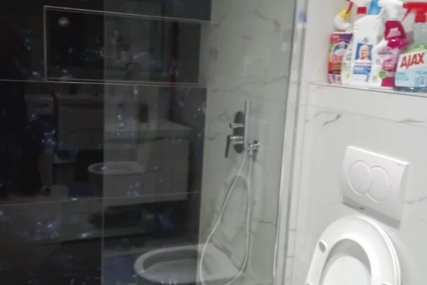 Appartamento in vendita a Tirana 2+1, Arredato