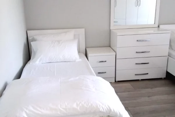 Appartamento in vendita a Tirana 2+1, Arredato