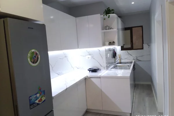 Appartamento in vendita a Tirana 2+1, Arredato