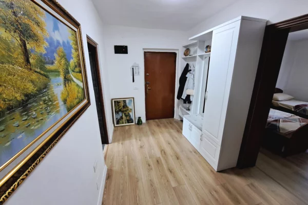 Appartamento in vendita a Tirana 2+1, Arredato