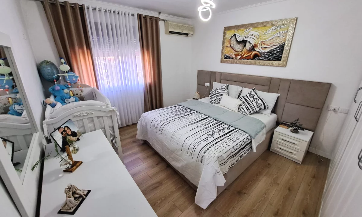 Appartamento in vendita a Tirana 2+1, Arredato