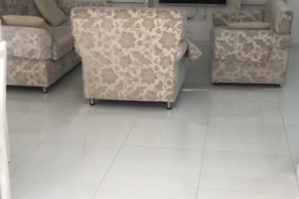 Shtepi me qera Apartament ne Tirane, 1+1, Mobilimi E mobiluar, Pagesa 35,000  Leke.