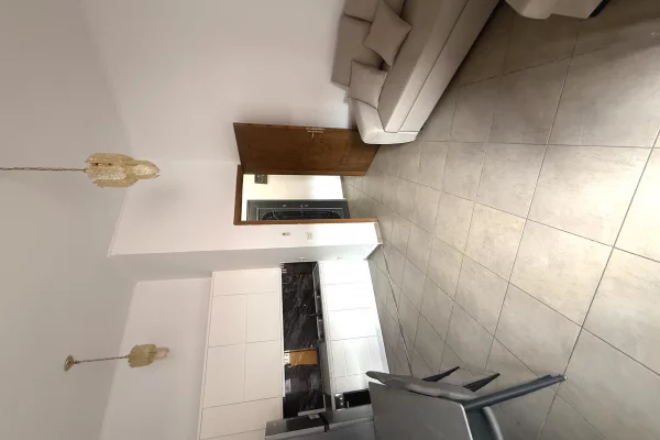 Shtepi me qera Apartament ne Tirane, 1+1, Mobilimi E mobiluar, Pagesa 470  Euro.