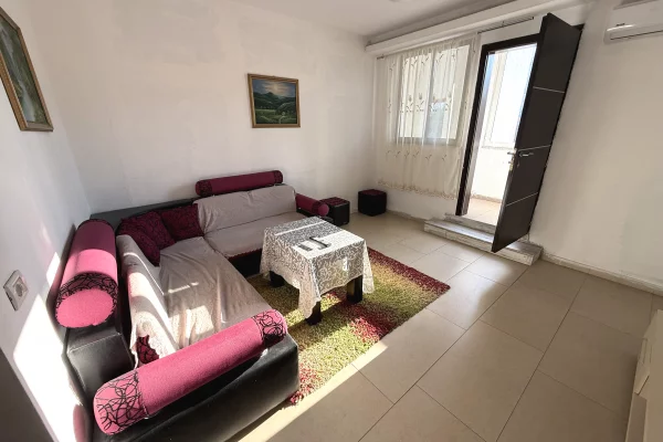 Shtepi me qera 1+1 ne Tirane - 38,000 Leke