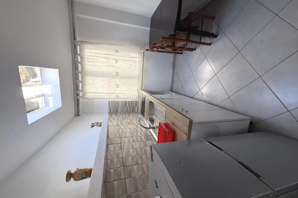 Shtepi me qera Apartament ne Tirane, 1+1, Mobilimi E mobiluar, Pagesa 38,000  Leke.