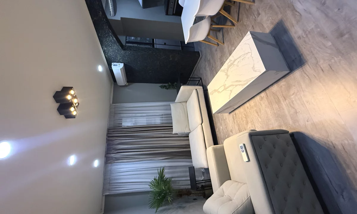 Shtepi me qera Apartament ne Tirane, 1+1, Mobilimi E mobiluar, Pagesa 50,000  Leke.