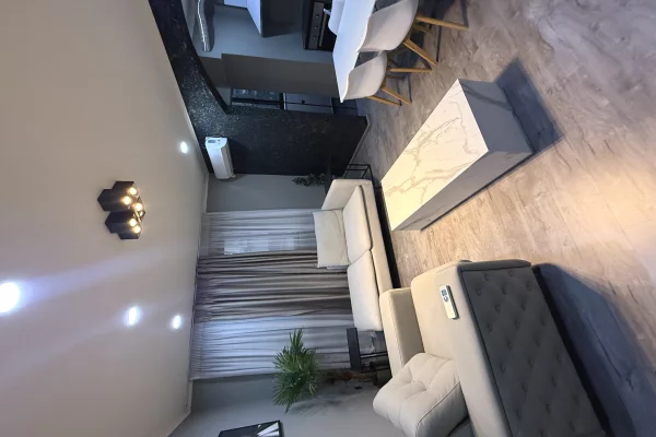 Shtepi me qera 1+1 ne Tirane - 50,000 Leke