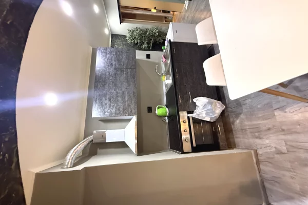 Shtepi me qera Apartament ne Tirane, 1+1, Mobilimi E mobiluar, Pagesa 50,000  Leke.