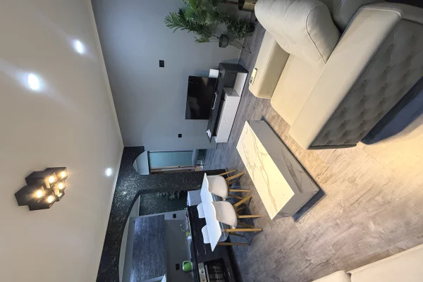 Shtepi me qera Apartament ne Tirane, 1+1, Mobilimi E mobiluar, Pagesa 50,000  Leke.