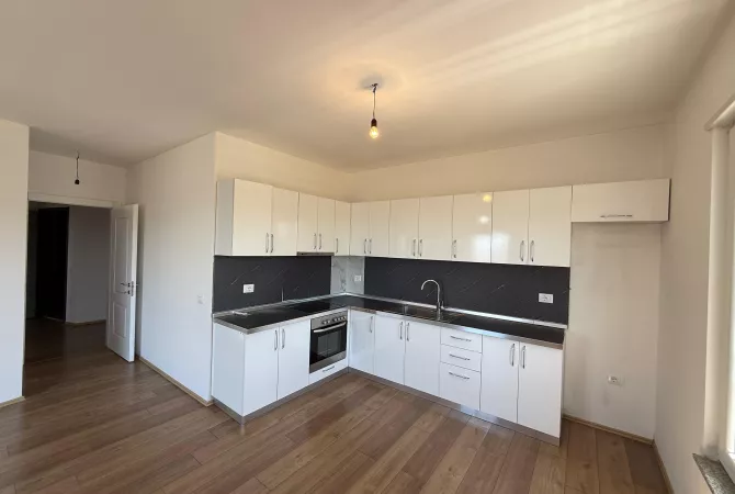 Apartment for sale in Tirana 3+1, Emty