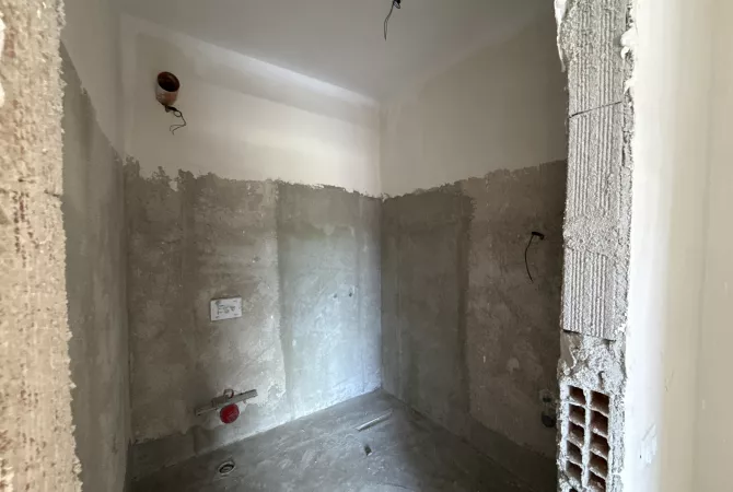 Apartment for sale in Tirana 2+1, Emty