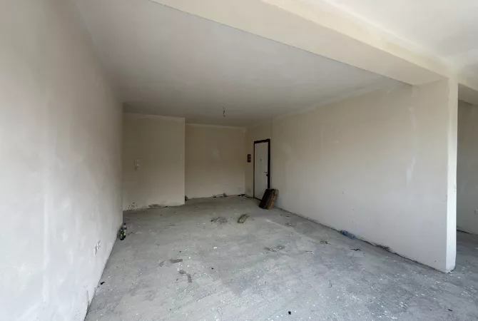 Apartment for sale in Tirana 2+1, Emty