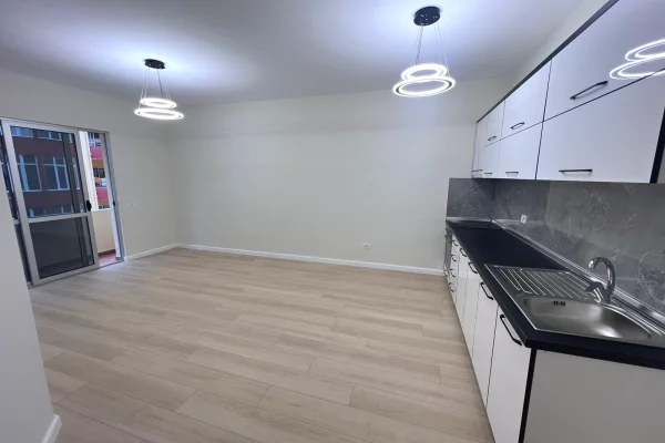 ASTIR APARTAMENT 2+1 PER SHITJE!