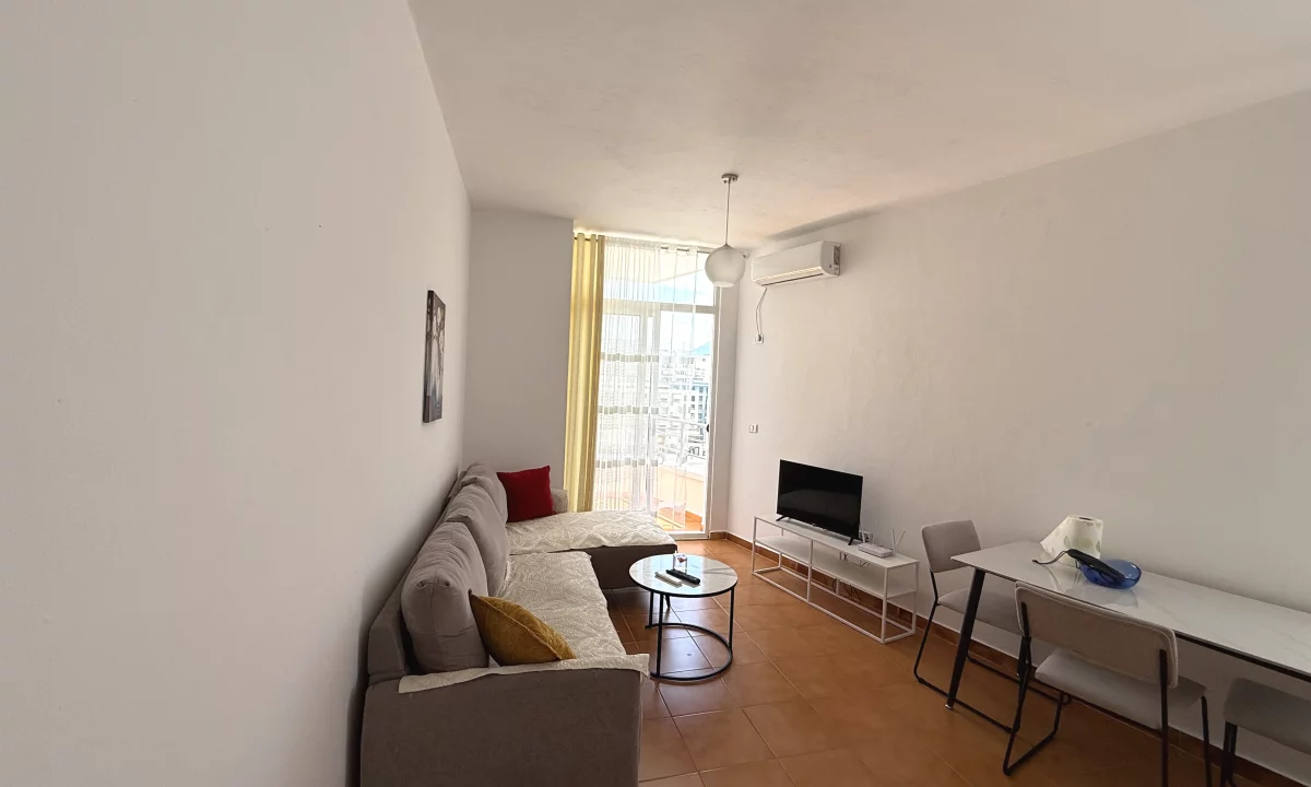 Shtepi ne shitje Apartament ne Tirane, 1+1, Mobilimi E mobiluar, Pagesa 10,000,000  Leke.