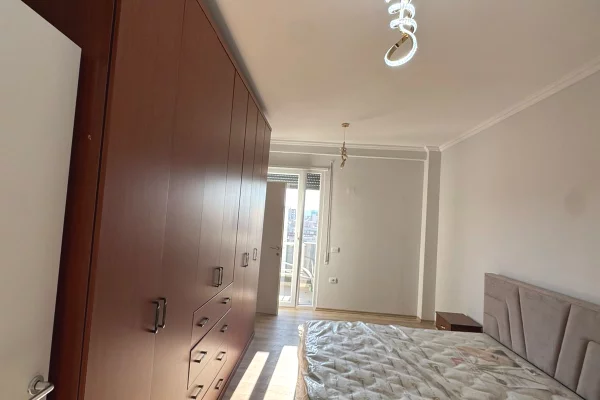 Shtepi me qera Apartament ne Tirane, 1+1, Mobilimi E mobiluar, Pagesa 500  Euro.