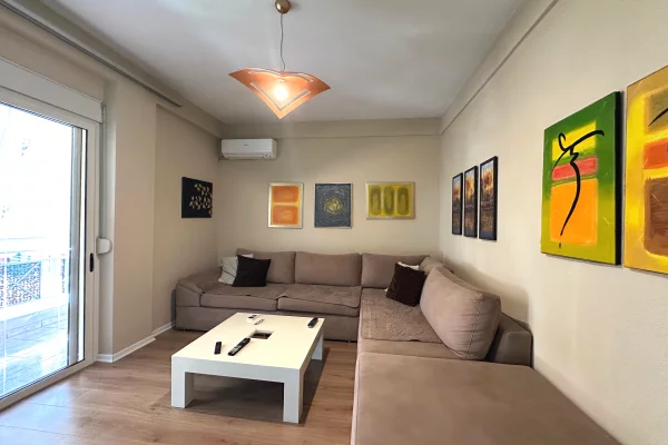 Shtepi me qera Apartament ne Tirane, 2+1, Mobilimi E mobiluar, Pagesa 650  Euro.