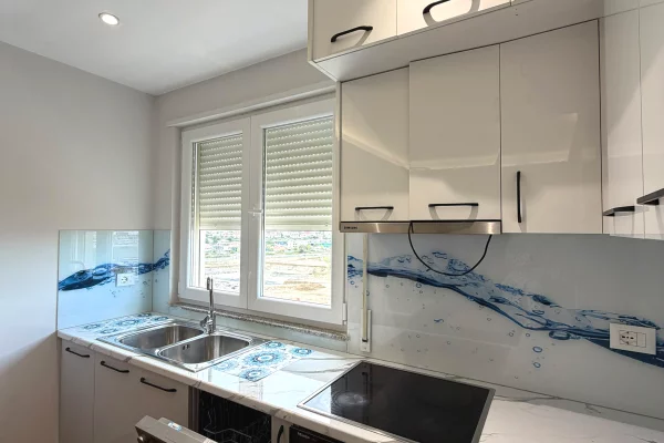 Shtepi me qera Apartament ne Tirane, 2+1, Mobilimi E mobiluar, Pagesa 500  Euro.