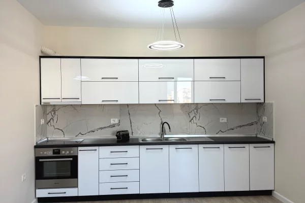 Shtepi ne shitje Apartament ne Tirane, 2+1, Mobilimi E mobiluar, Pagesa 155,000  Euro.
