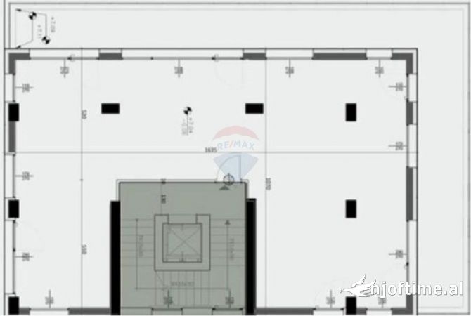 QIRA AMBIENT PER ZYRA, USLUGA