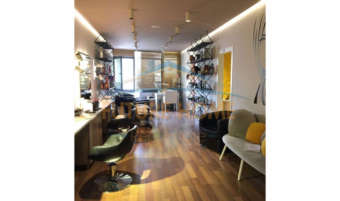 Shitet, Apartament 3+1+2, Qender