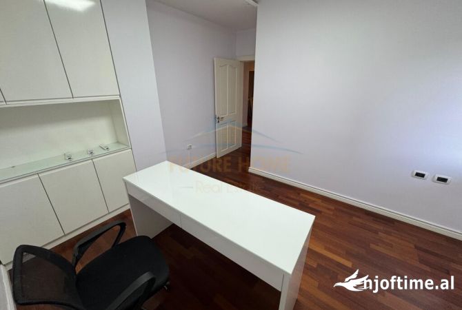 Business Property for Rent 3+1 in Tirana - 1,300 Euro