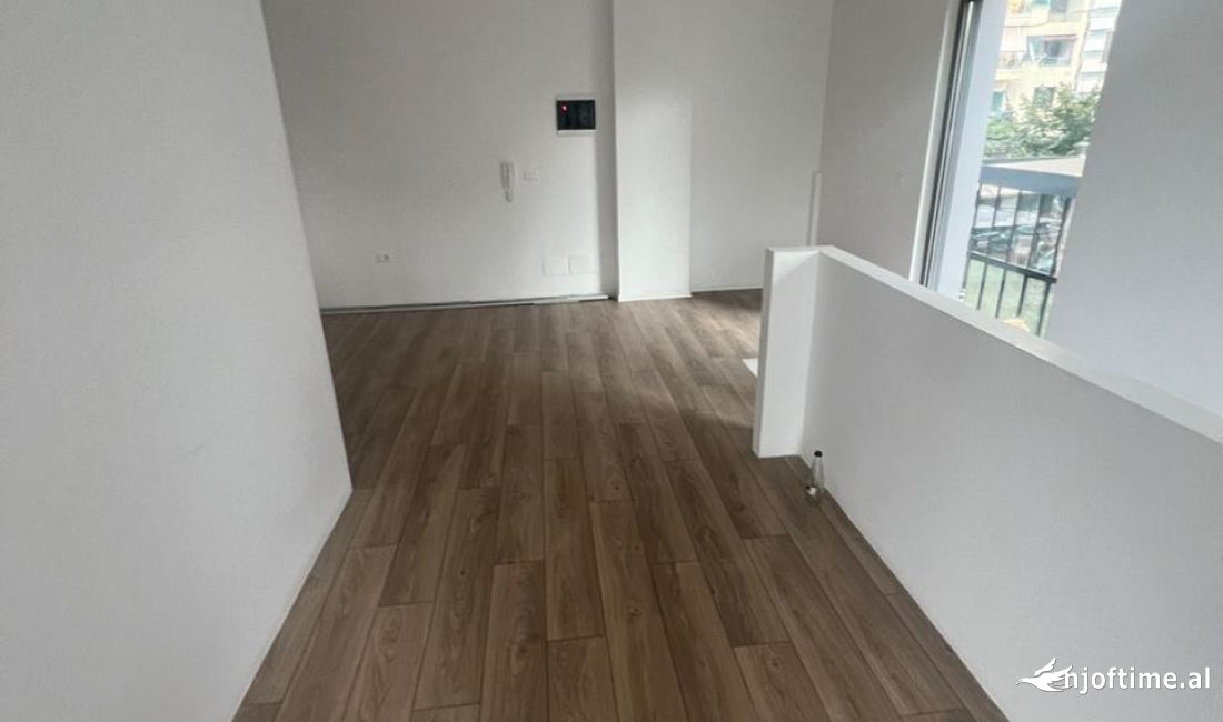 JEPET AMBIENT BIZNESI ME QERA RRUGA KAVAJES 