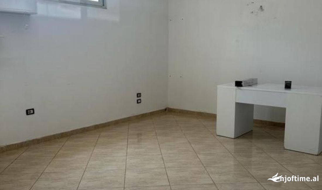 Jepet ambient biznesi me qera te Rruga Dritan Hoxha 