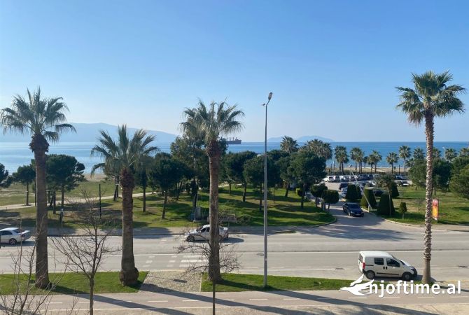 Shtepi ne shitje Apartament ne Vlore, 2+1, Mobilimi Pjeserisht e mobiluar, Pagesa 291,000  Euro.