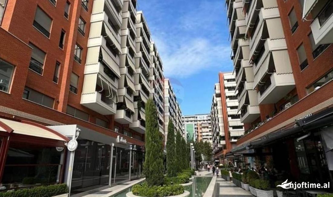 AMBIENT BIZNESI PER SHITJE TE KOMPLEKSI DELIJORGJI 