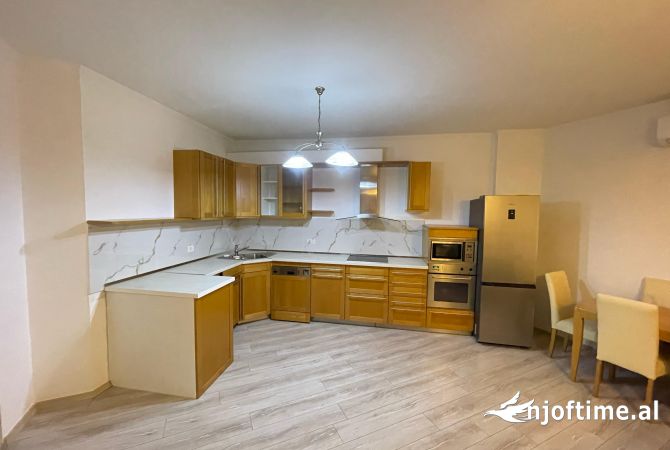 APARTAMENT NE SHITJE 1+1 TE KOPSHTI ZOLOGJIK 